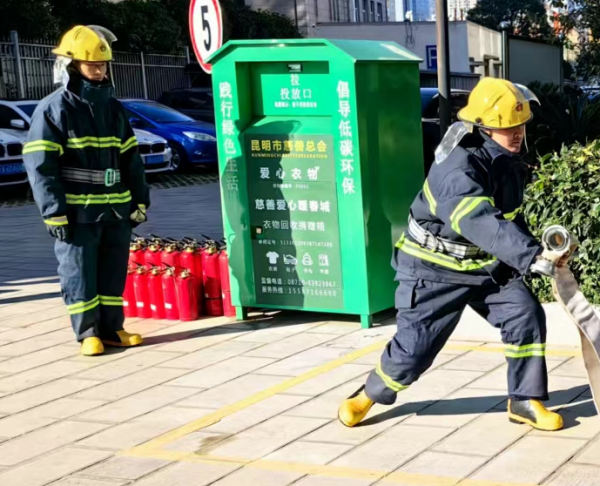 金桂苑小區消防演練，急救知識，電梯關人自救知識